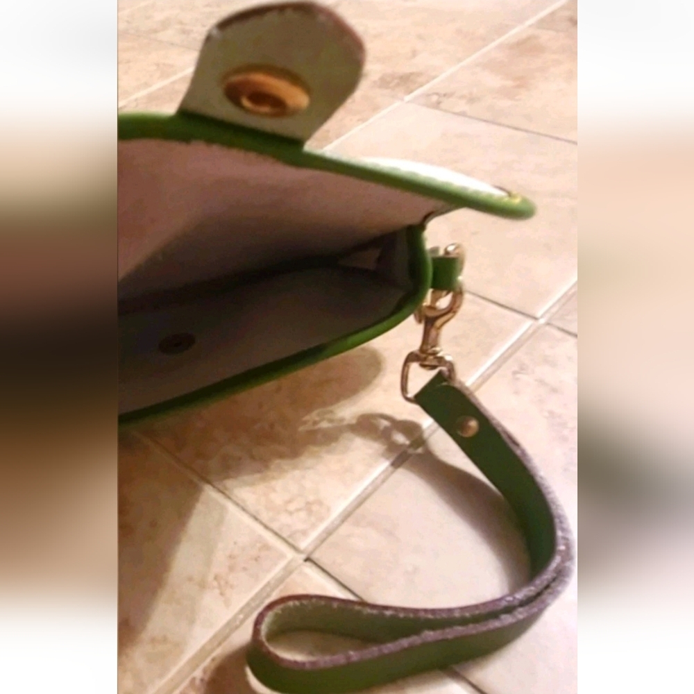Dooney and Bourke Oncour Elba Flap Wristlet Ecru Pebble Leather with Olive Trim - Picture 6 of 10